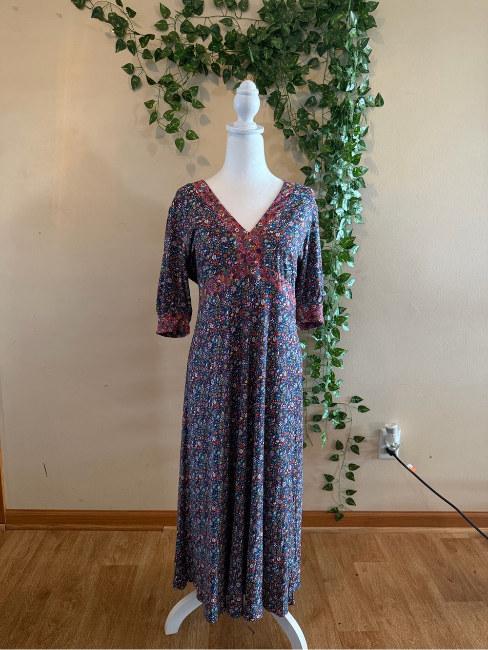 Boden Multicolor Floral V-Neck Maxi Dress